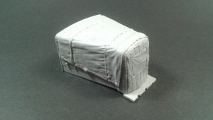 Panzer Art RE35-555 Hanomag SS100 engine deck with canvas cover 1/35