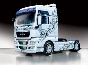 Italeri 3877 MAN TGX XXL (1:24)