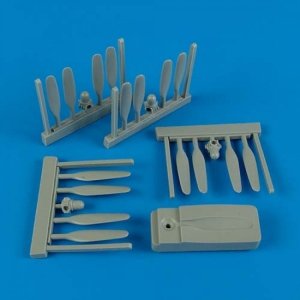 Quickboost QB72329 B-24 Liberator propeller w/tool 1/72