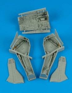 Aires 2076 F-105 Thunderchief wheel bay 1/32 Trumpeter