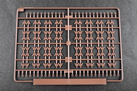 Trumpeter 09581 Russian T-80UD MBT - Early 1/35