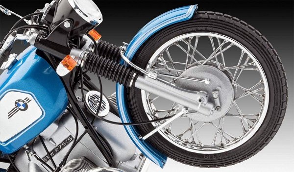 Revell 07938 BMW R75/5 (1:8)