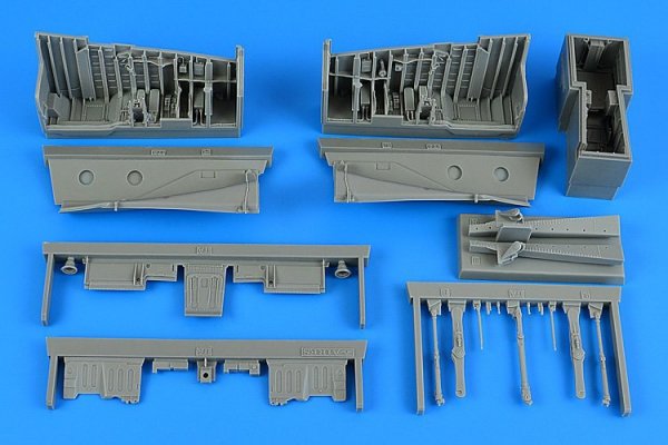 Aires 2267 Tornado GR.4 wheel bay 1/32 Italeri