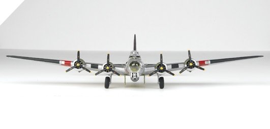 Academy 12414 B-17G Flying Fortress Special Nose Art Edition 1/72