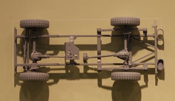 Fine Molds FM34 JGSDF Type 73 Light Truck (Canvas Top) 1/35