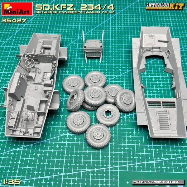 MiniArt 35427 Sd.Kfz. 234/4 SCHWERER PANZERSPÄHWAGEN 7,5 cm. INTERIOR KIT 1/35