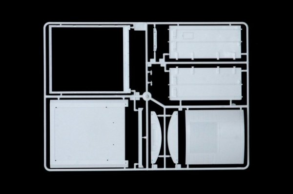 Italeri 3904 REEFER TRAILER (1:24)