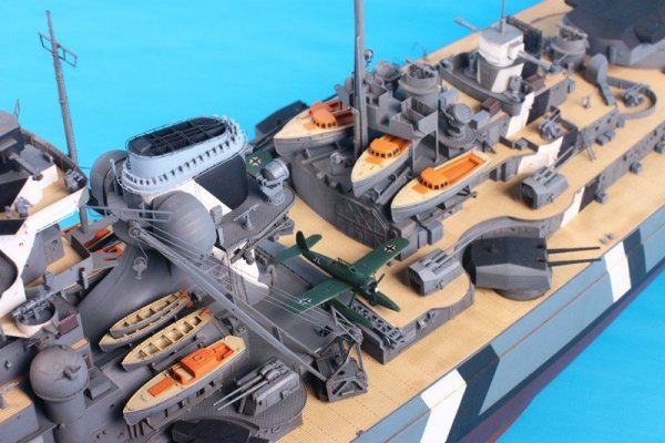 Trumpeter 03702 German Bismarck Battleship (1:200)