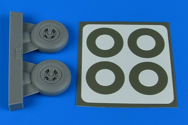 Aires 2241 Spitfire Mk.IX wheels (4-spoke) &amp; paint masks 1/32 TAMIYA