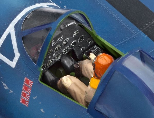 Revell 64781 Vought F4U-1A Corsair - model set 1/32