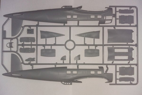 ICM 48261 He 111H-3, WWII German Bomber (1:48)