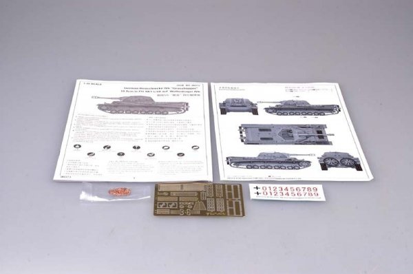 Trumpeter 00373 Heuschrecke IVb Grasshopper 10.5cm le FH 18/1 L/28 auf Waf (1:35)