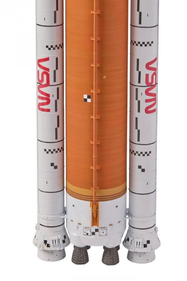 Revell 03760 Nasa Artemis Space Launch System 1/144