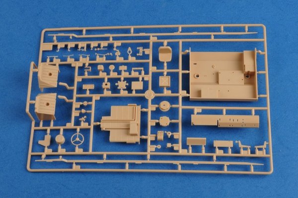 Hobby Boss 85505 Soviet SS-23 Spider Tactical Ballistic Missile (1:35)
