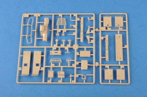 Hobby Boss 82469 Meng Shi 1.5 ton Military Light Utility Vehicle (1:35)