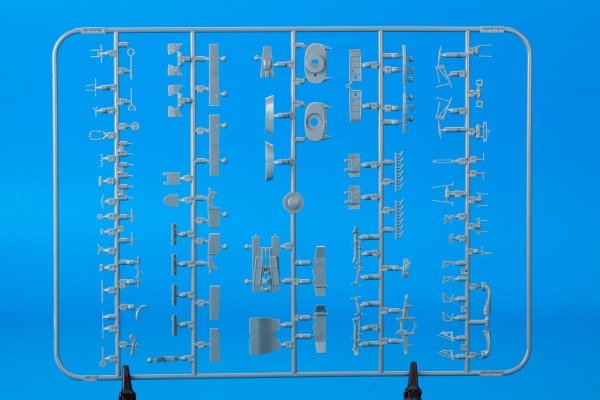 Eduard 82121 Tempest Mk. V series 1 1/48