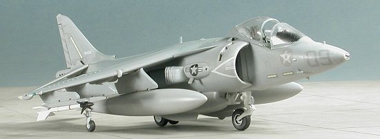 Hasegawa D19 AV-8B Harrier II (1:72)