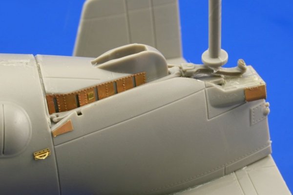 Eduard 48637 E-2C exterior KINETIC (1:48)
