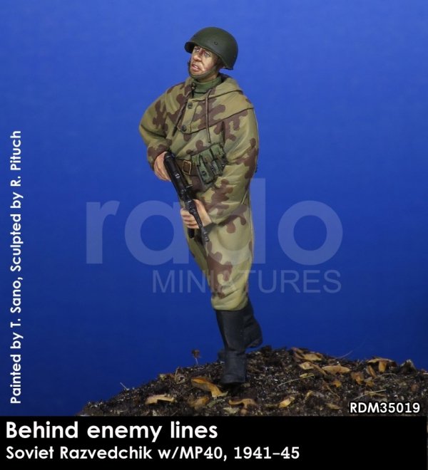 RADO Miniatures RDM35019 Soviet Razvedchik w/MP40, (1941-45) 1/35