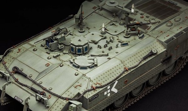 Meng Model SS-008 ISRAEL HEAVY ARMOURED PERSONNEL CARRIER ACHZARIT LATE (1:35)