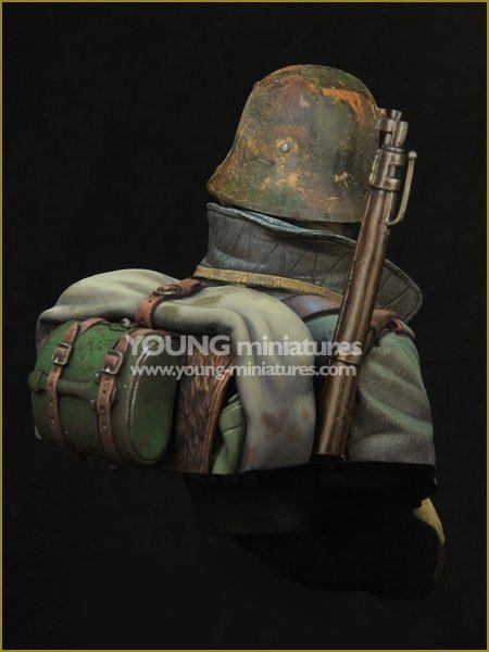 Young Miniatures YM1857 GERMAN STORMTROOPER WWI 1/10