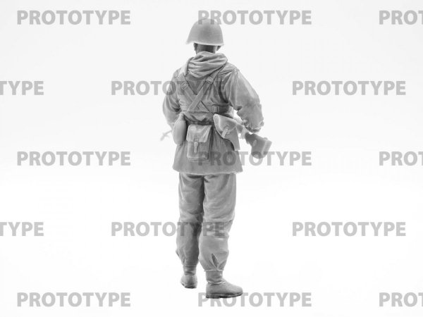 ICM 16013 WW2 Assault engineer-sapper 1/16