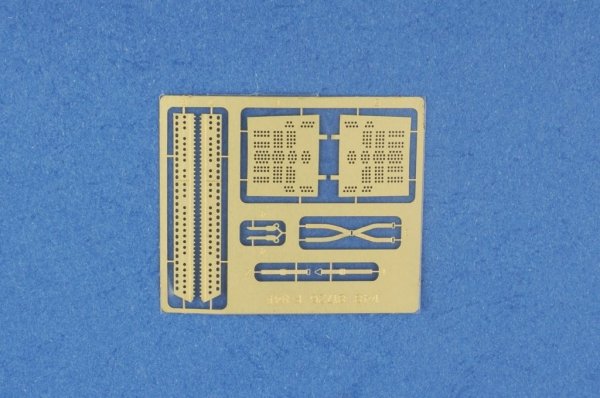 Hobby Boss 81726 F-84F Thunderstreak (1:48)