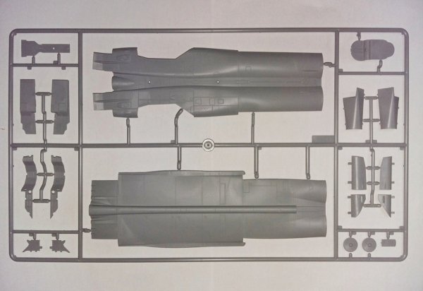 ICM 48903 MiG-25 PD, Soviet Interceptor Fighter (1:48)