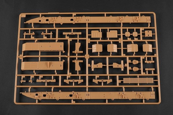 Trumpeter 01087 72V6 of 96k6 Pantsir-S1 SPAAGM BAZ-6909 1/35