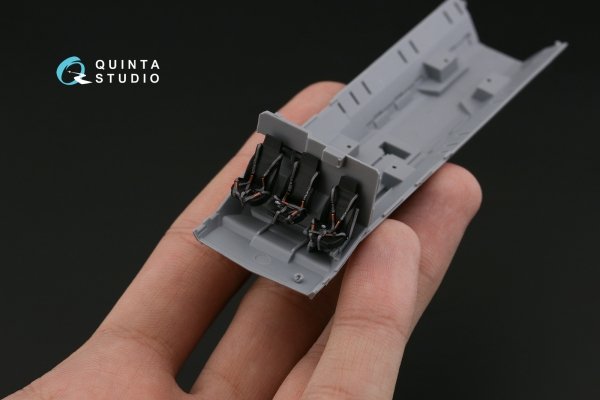 Quinta Studio QR72011 MRAP Typhoon Family belts, for 3 seats, 3D-Printed &amp; coloured on decal paper (all kits) 1/72