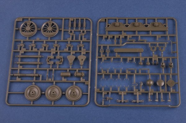 Hobby Boss 85514 Soviet MBV-2 Armored Train (1:35)