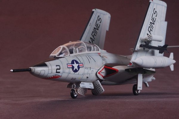 Kitty Hawk 80129 TF-9J Cougar (1:48)