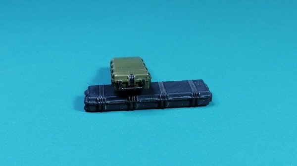 Eureka XXL E-064 Modern US Army PELICAN M16-2 Rifle Case 1/35