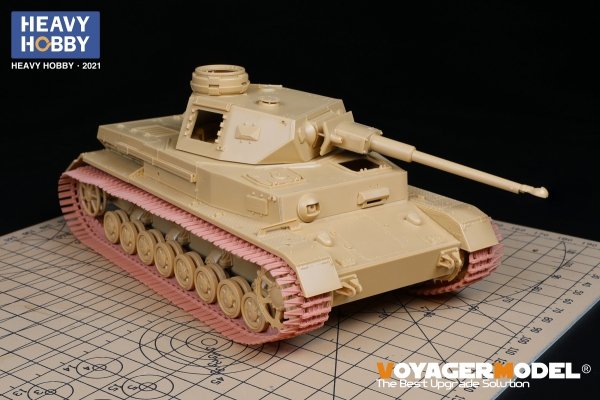 Heavy Hobby PT35013 WWII German Pz.III/IV Winterketten Tracks Pattern C 1/35
