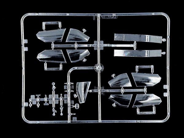 ICM 48298 AH-1G Cobra and M8A1 US Landing Mat 1/48