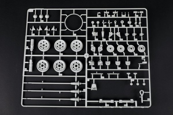 Trumpeter 00947 Germany III Assault Gun Type G Late Model (2 in 1) 1/16
