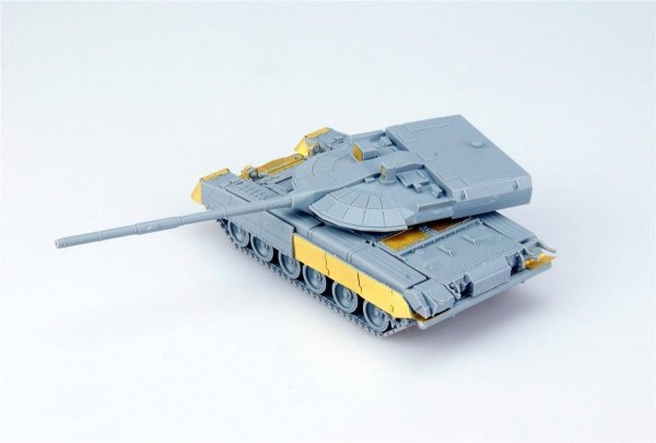 Modelcollect UA72057 Russian T-80UM2 (Black eagle) Main Battle Tank (1:72)