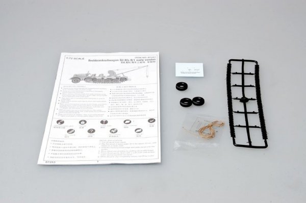 Trumpeter 07253 Sd.kfz.9/1 Early Version(Drehkran 6t auf Zugkraftwagen 18t (1:72)