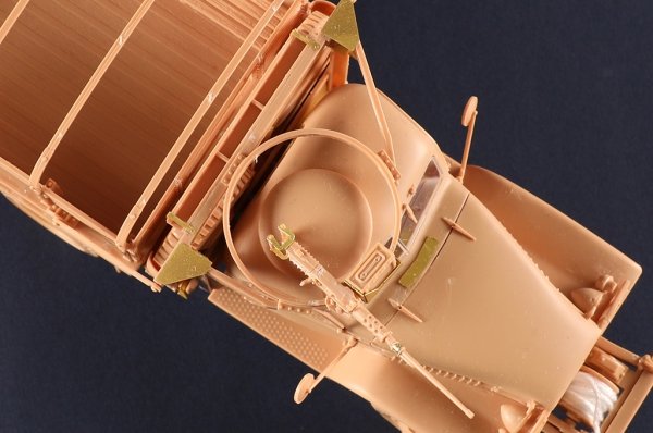 I Love Kit 63567 CCKW-352 with M2A1 105MM Howitzer - Machine Gun Turret Version 1/35