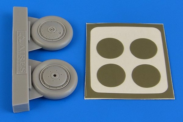 Aires 4692 I-153 Chaika wheels &amp; paint masks 1/48 ICM