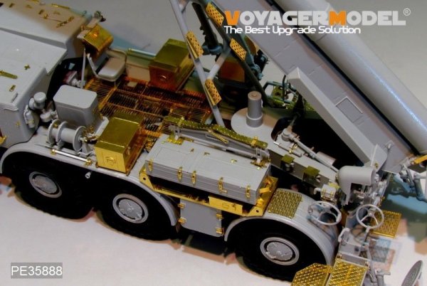 Voyager Model PE35888 Modern Russian 9P113 TEL w/9M21 rocket Basic for TRUMPETER 1/35