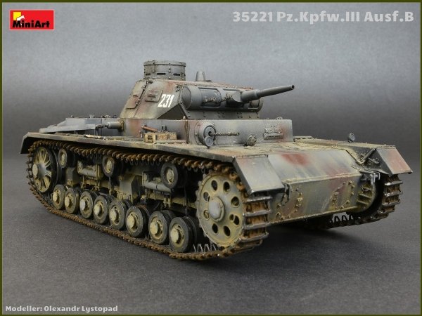 MiniArt 35221 Pz.Kpfw.III Ausf.B w/Crew 1/35