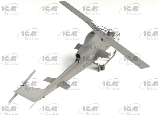 ICM 32060+P AH-1G Cobra (early production) + PAINT SET 1/32