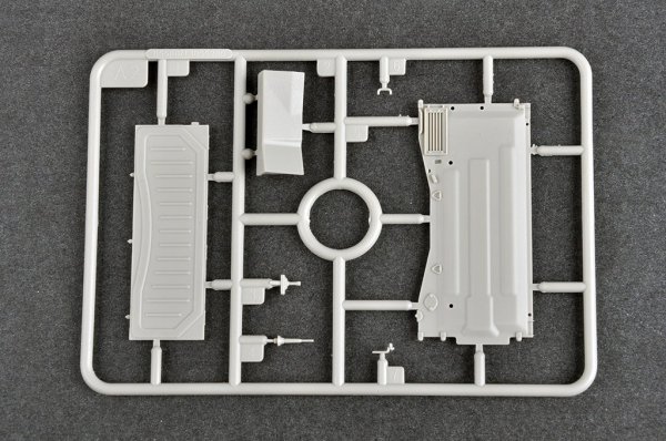 Trumpeter 09610 Russian T-72B3 with 4S24 Soft Case ERA &amp; Grating Armour 1/35