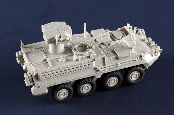 Trumpeter 07425 M1134 Stryker Anti-Tank Guided Missile (ATGM) 1/72