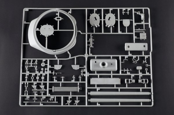 I Love Kit 61618 M4A1E8 Medium Tank 1/16