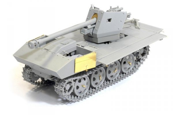 Dragon 6640 7.5cm PaK 40/4 auf RSO (1:35)