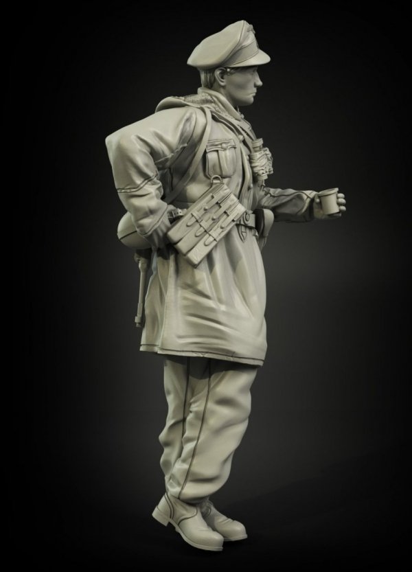 Panzer Art FI35-066 Waffen-SS Anorakanzug at rest No.1 1/35