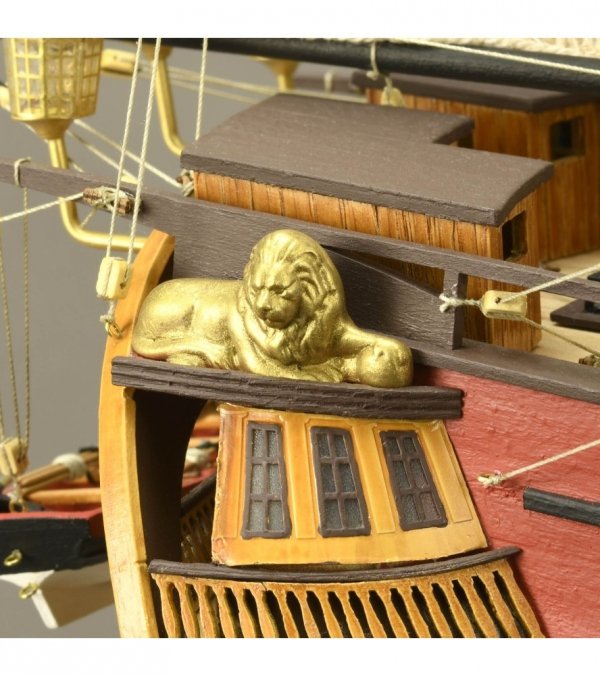 ARTESANIA LATINA 22901 Santisima Trinidad Trafalgar Ed. 1805 + figurki + miedziane poszycie 1/84