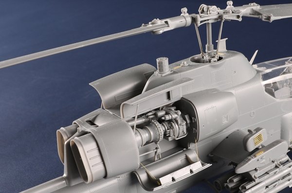 Trumpeter 05116 AH-1W Super Cobra 1/35